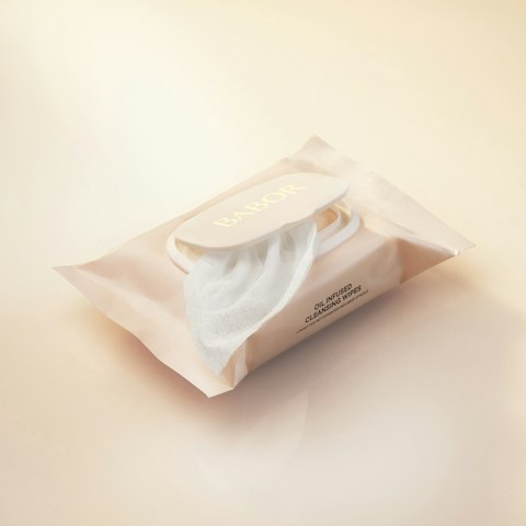 Oil Infused Cleansing Wipes 04 Oil Infused Cleansing Wipes 04